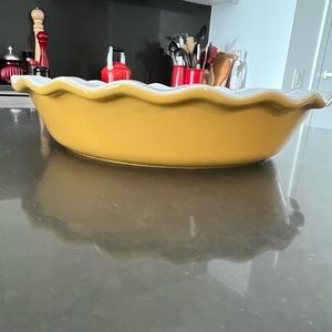 Emile Henry 10inch pie dish
